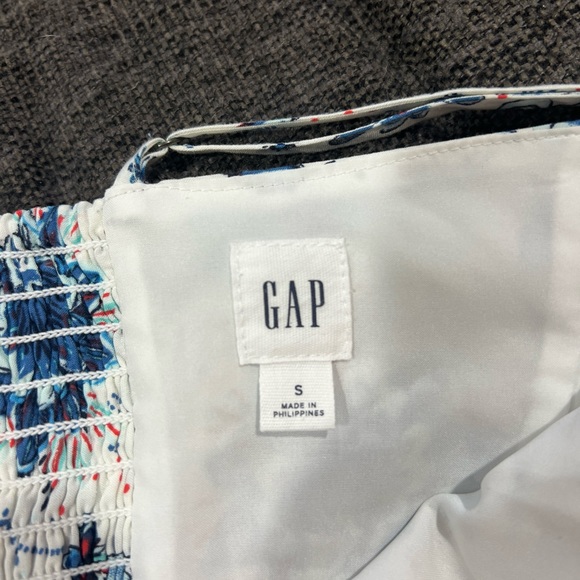 GAP Floral Dress - Picture 3 of 3